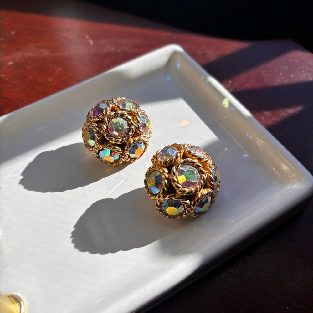 Sarah Coventry "Dancing Magic" clip-on earrings